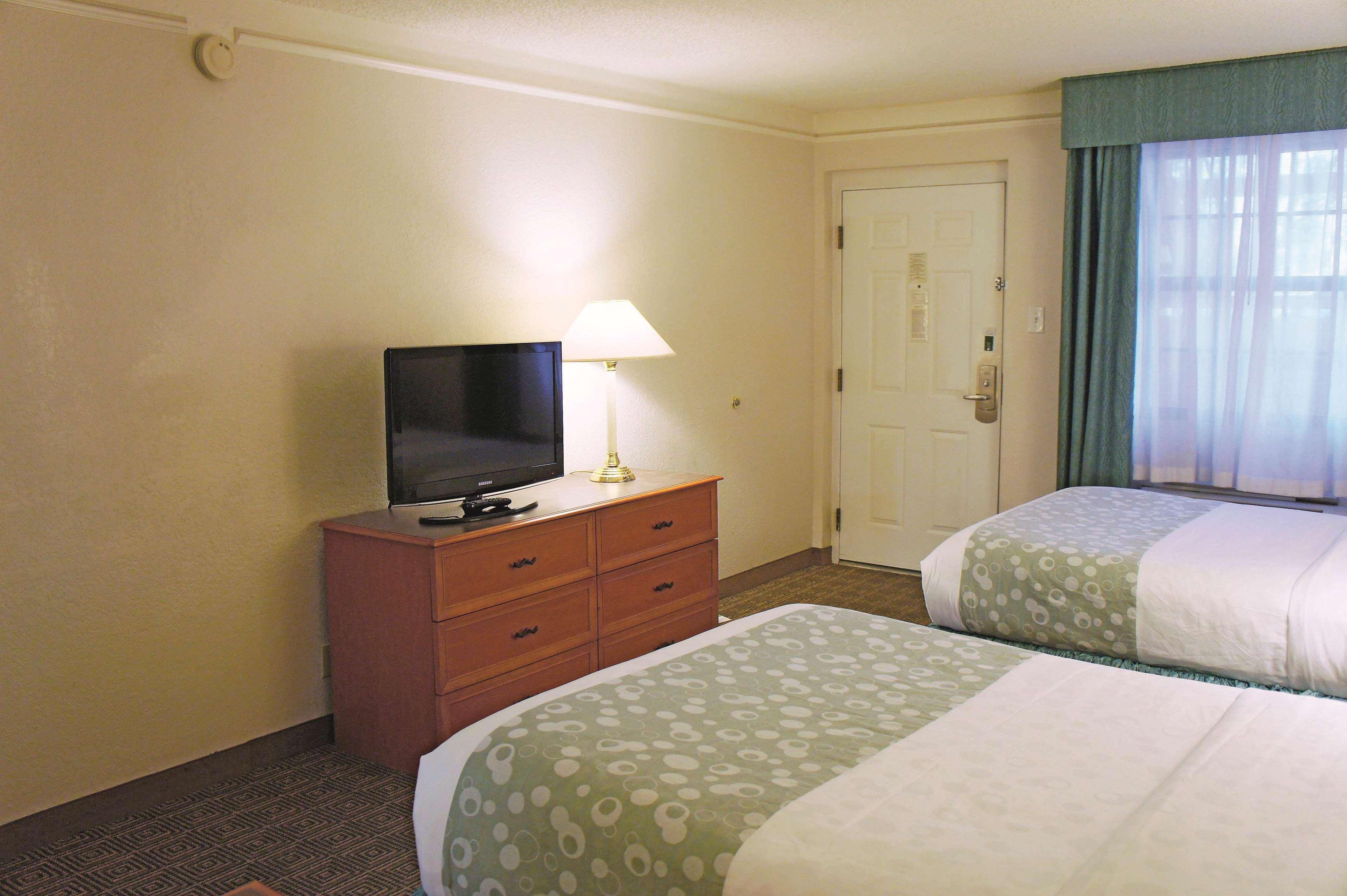 La Quinta Inn By Wyndham El Paso Cielo Vista Esterno foto
