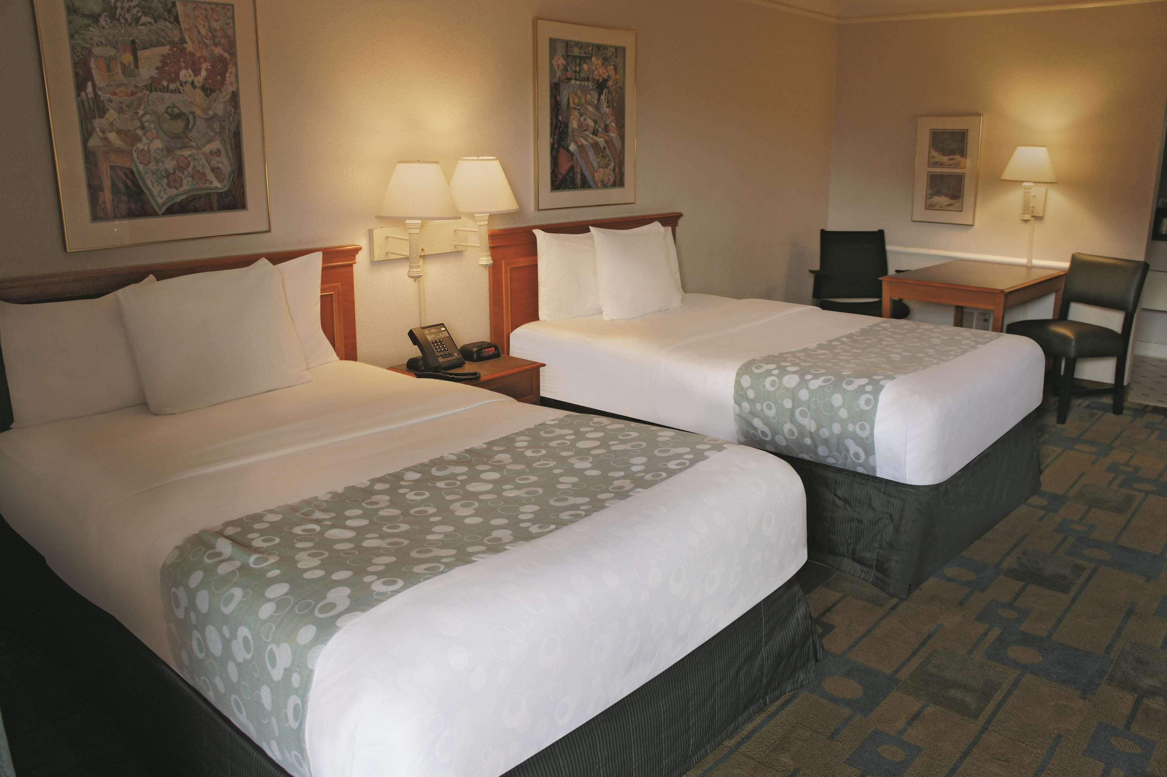 La Quinta Inn By Wyndham El Paso Cielo Vista Esterno foto